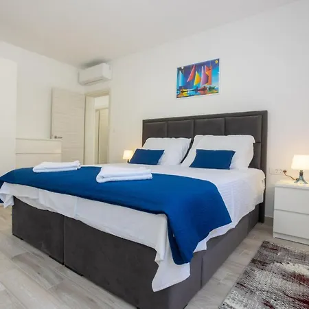 R&r Apartment Podstrana