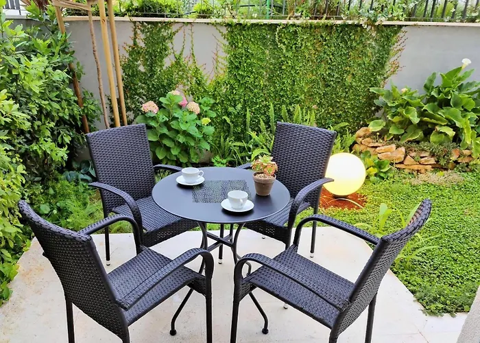 R&r Apartament Podstrana
