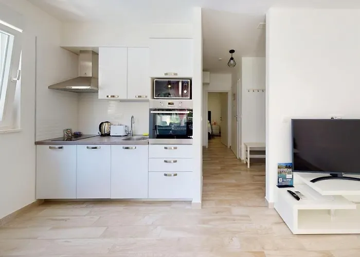 R&r Apartament *